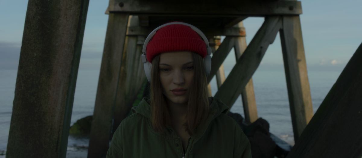La Plage — still 04